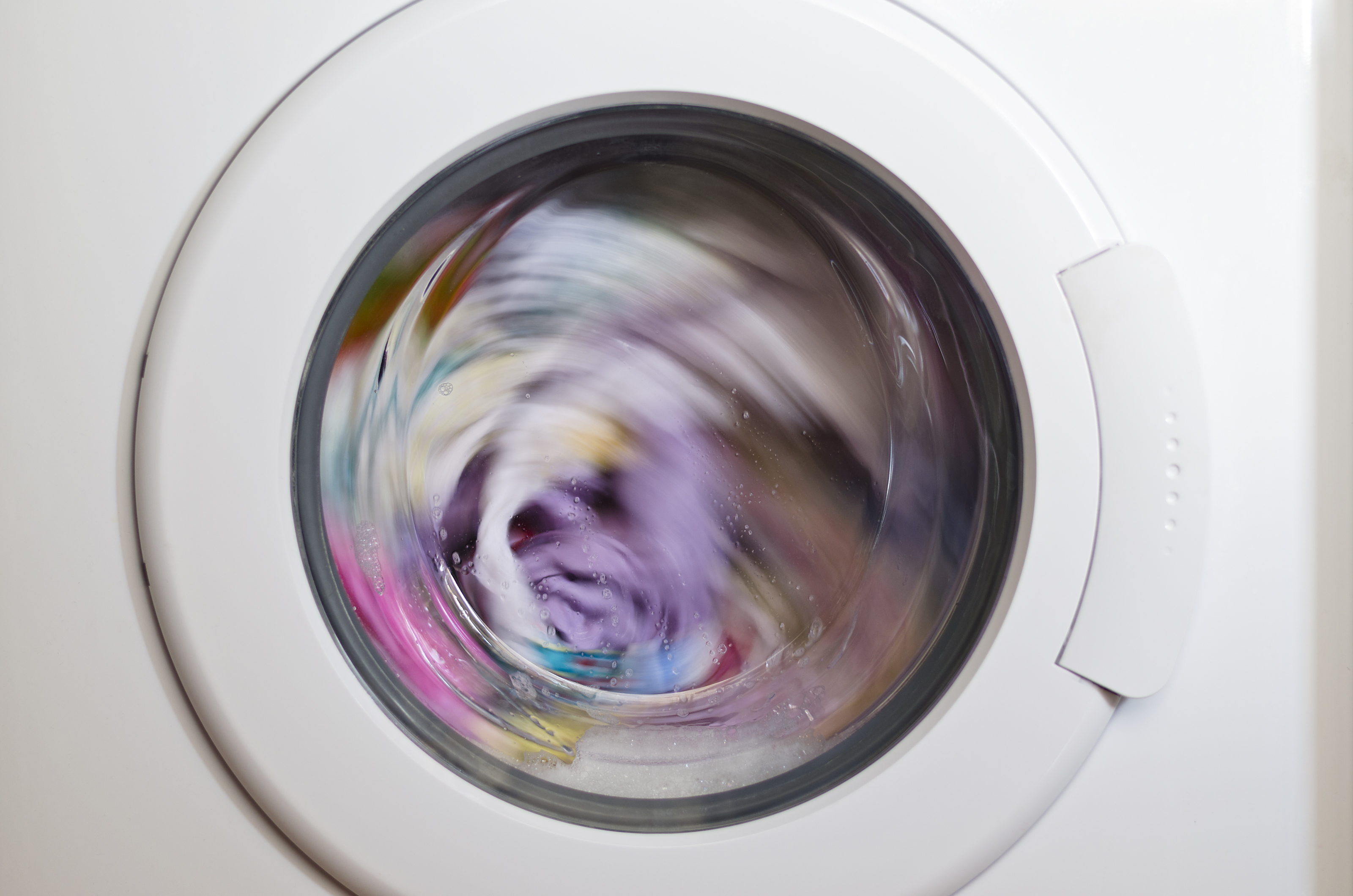 marks on washing after spin cycle