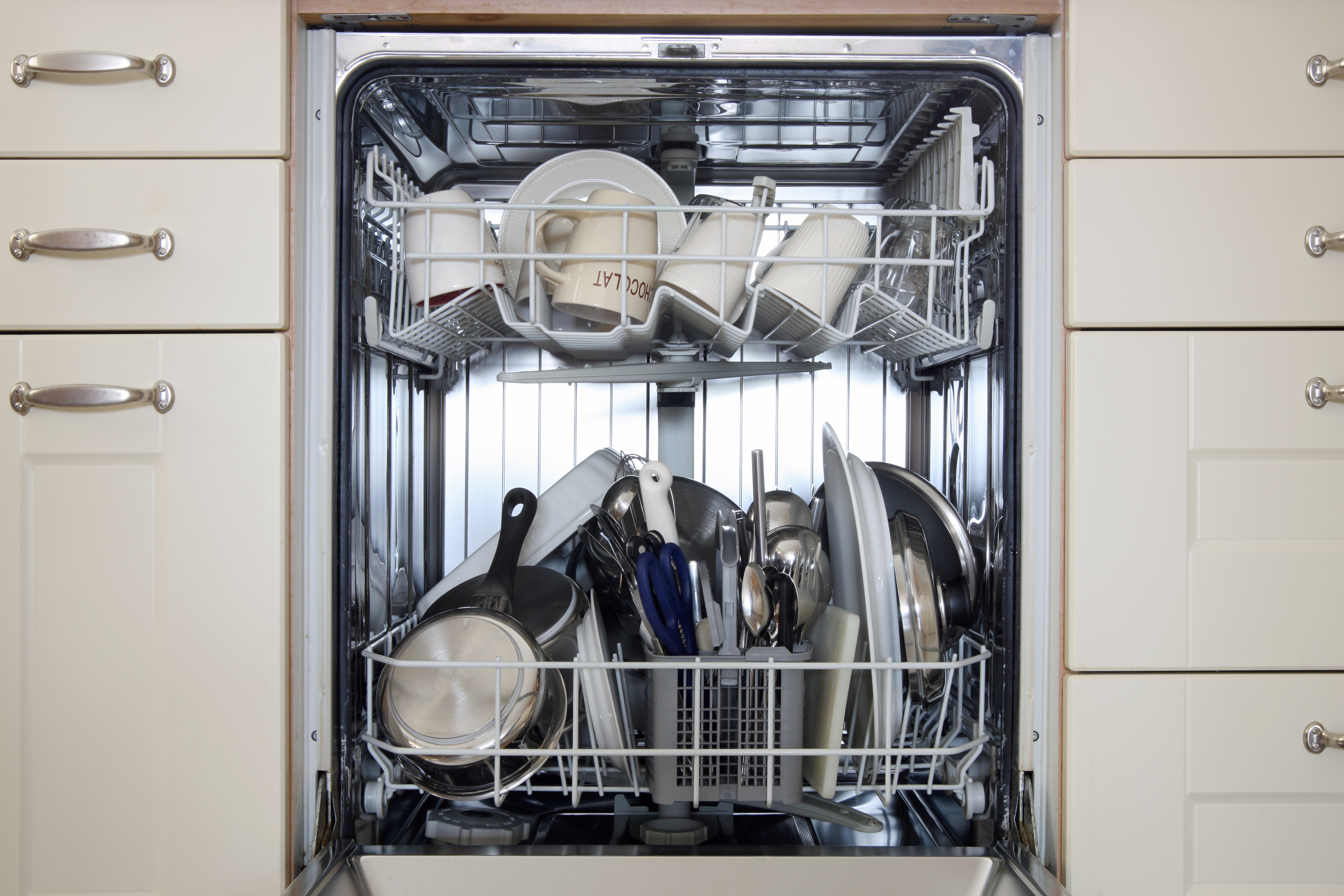 Glotech Repairs - How To Clean A Dishwasher - Glotech Repairs