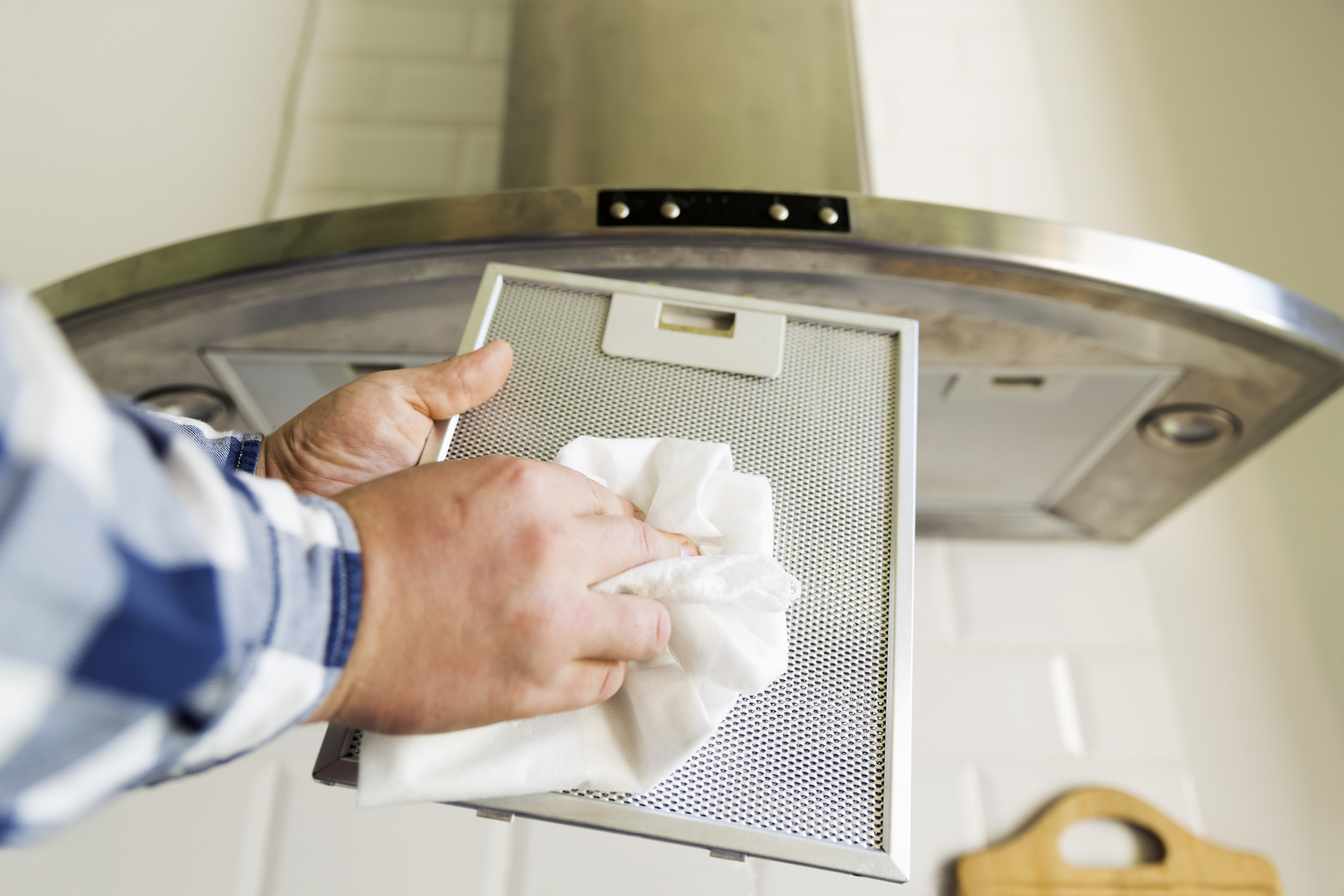 How To Clean A Greasy Range Hood Filter | Kitchn